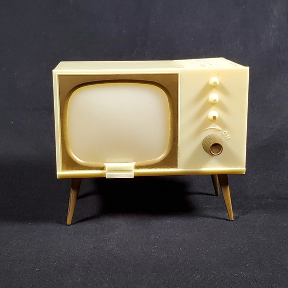 Other - Vintage 1950's TV Salt and Pepper Shakers